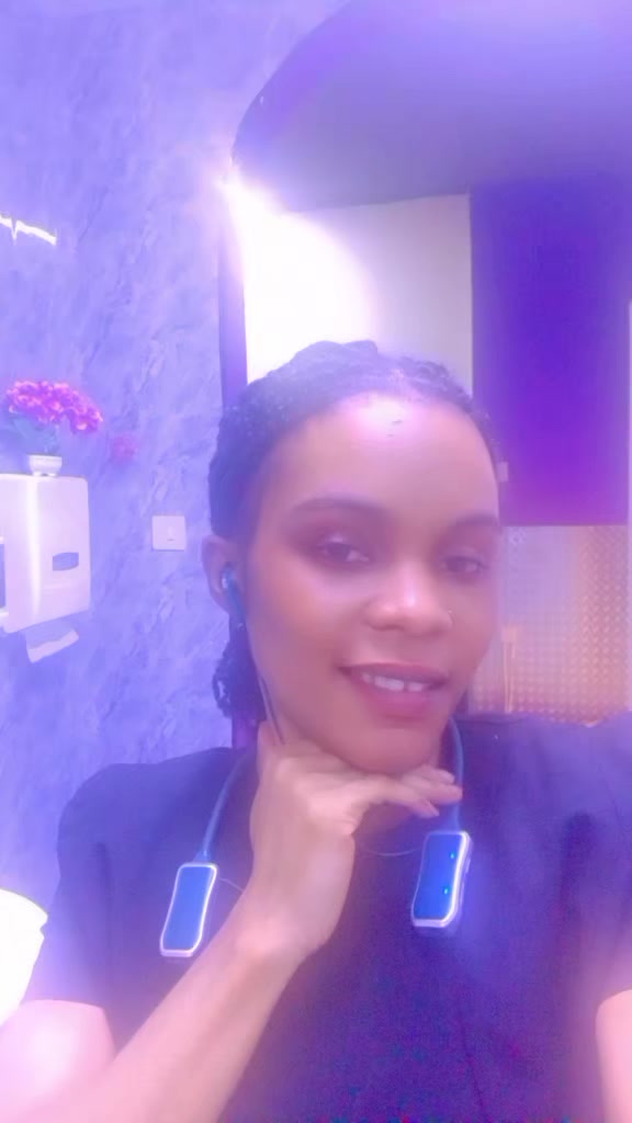 @happy gal 256