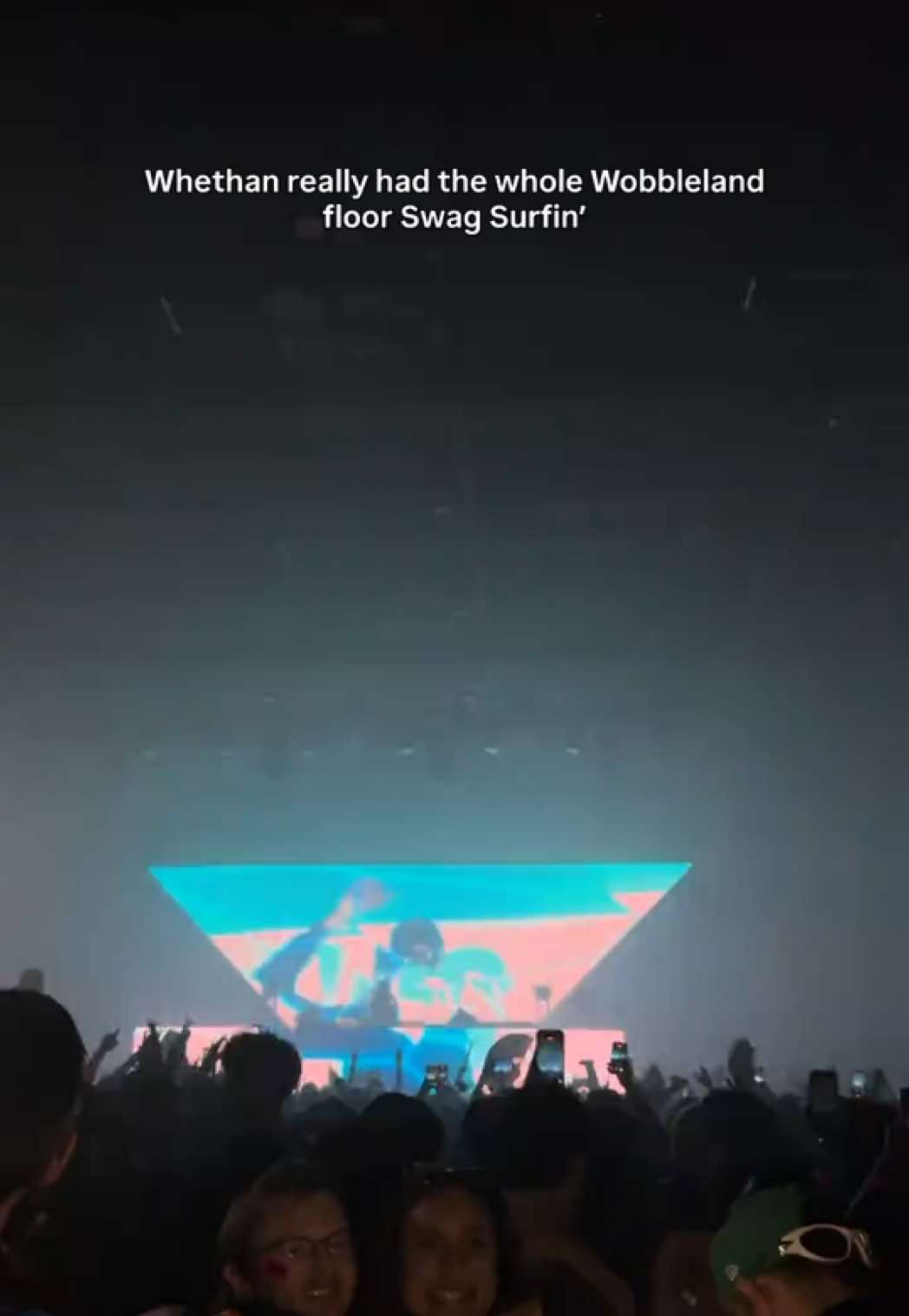 @Rave On The Bay