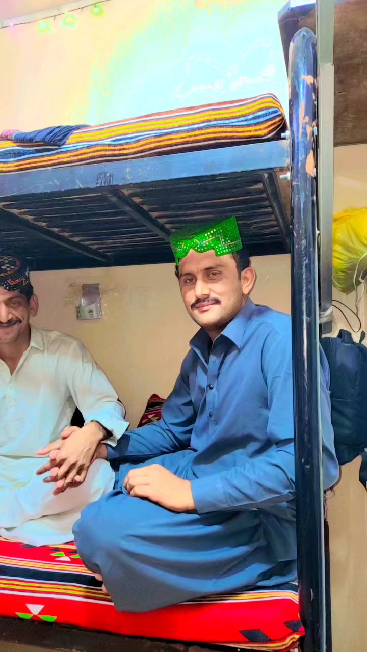 @🇦🇪✈️🇵🇰کنگ بوس سرور جکرانی