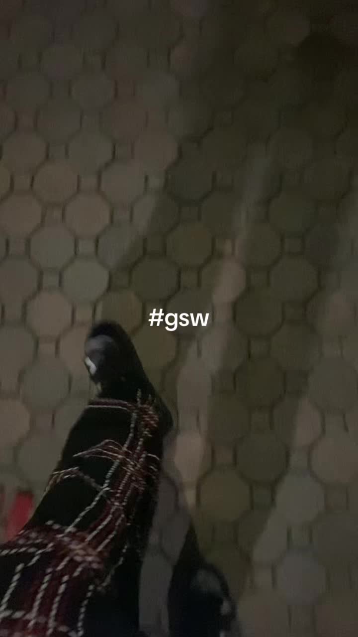 @⃟