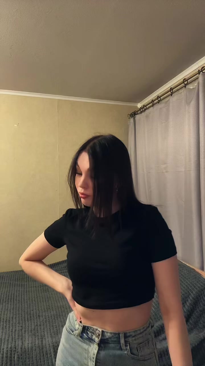 @𝒱𝒶𝓁𝑒𝓇𝓎𝑒𝓋𝓃𝒶🤍