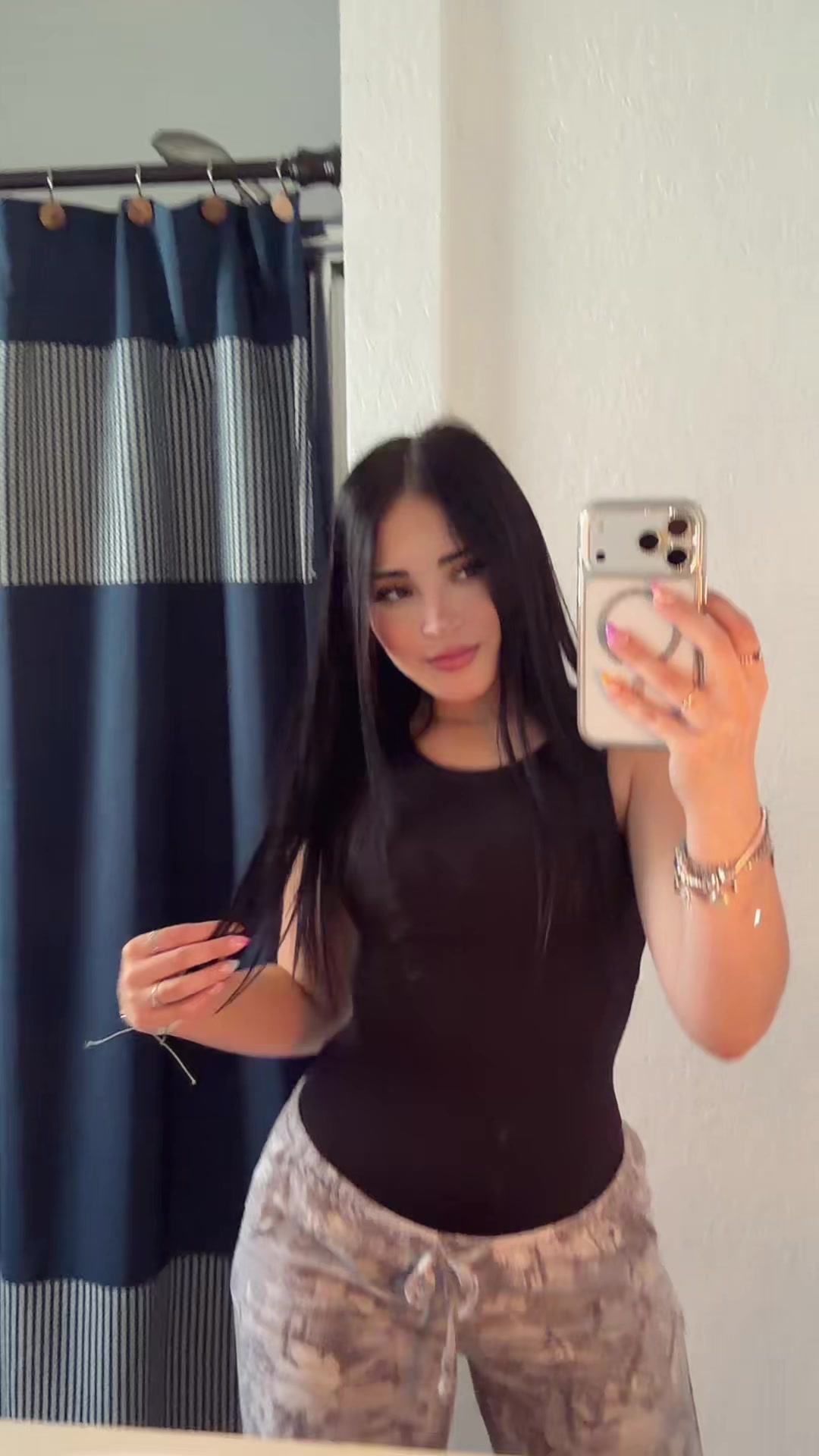 @jaynelis