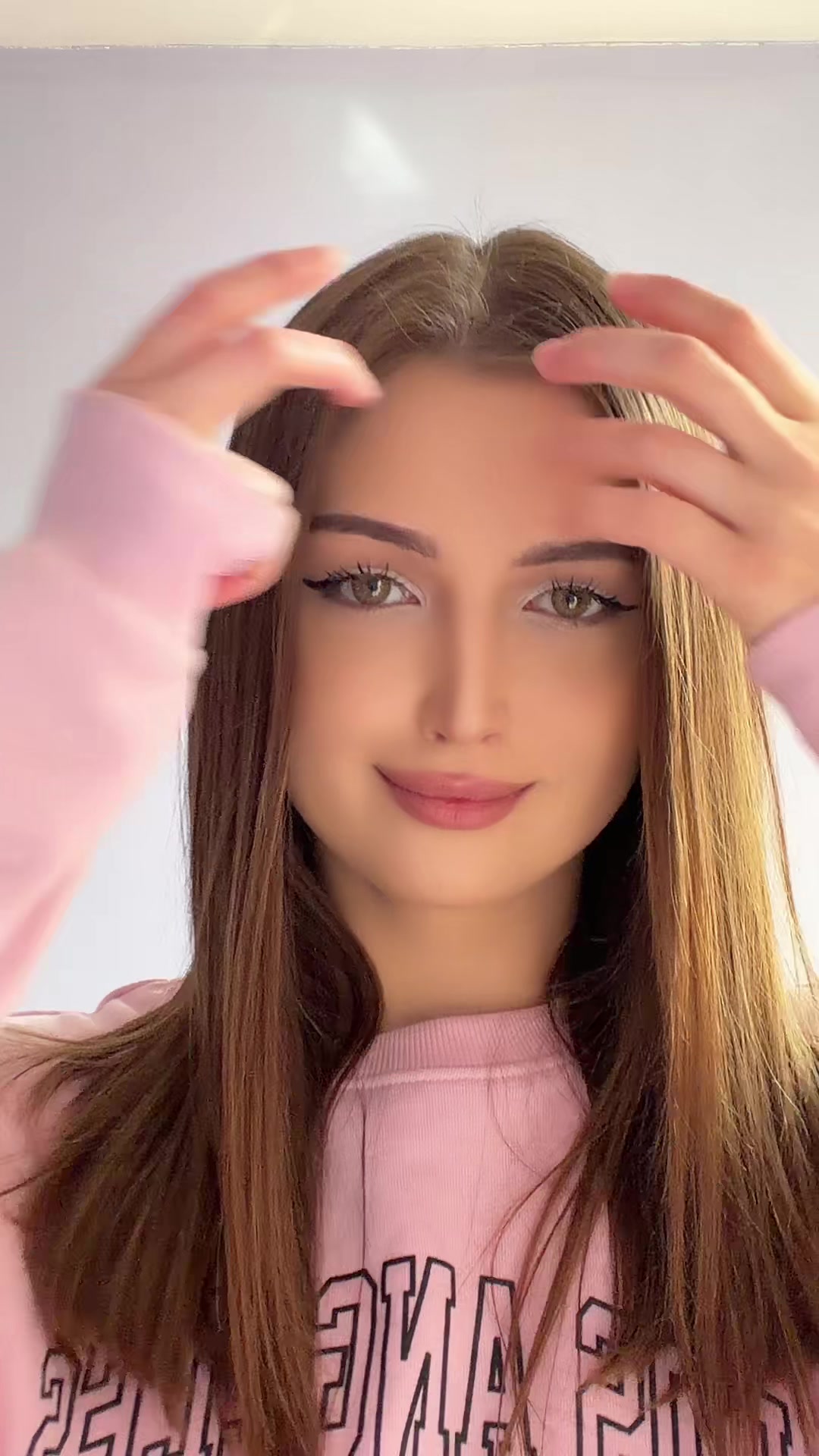 @Mukhanova_