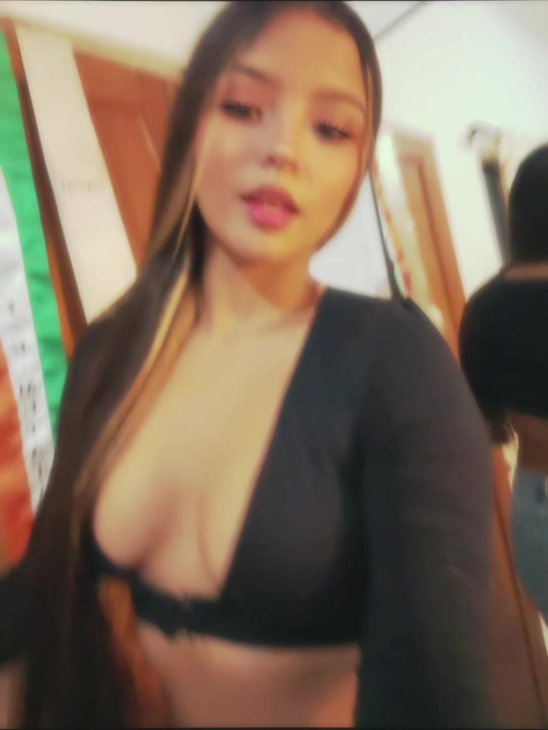 @๐ฅ๐๐๐