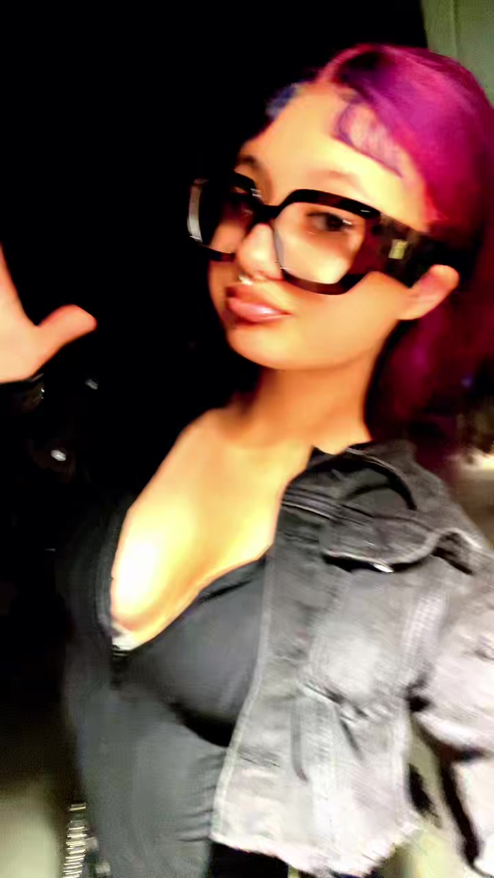 @TheHeartUsallyGives