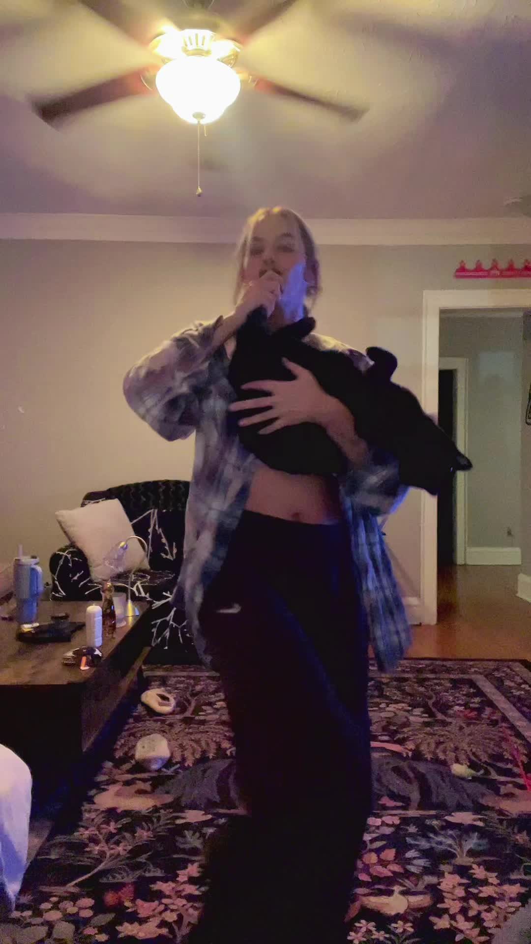 @MK