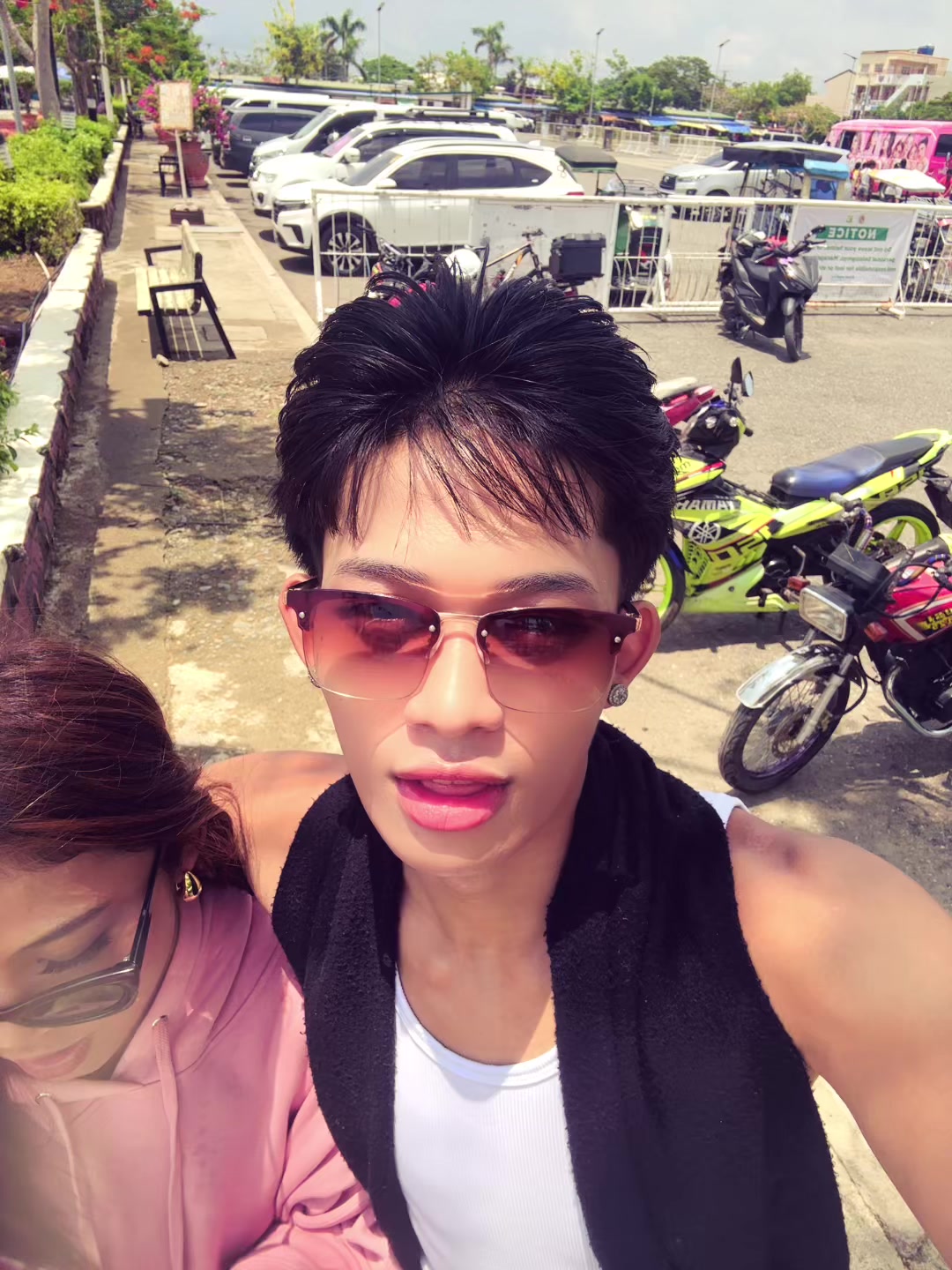 @AKX3.
