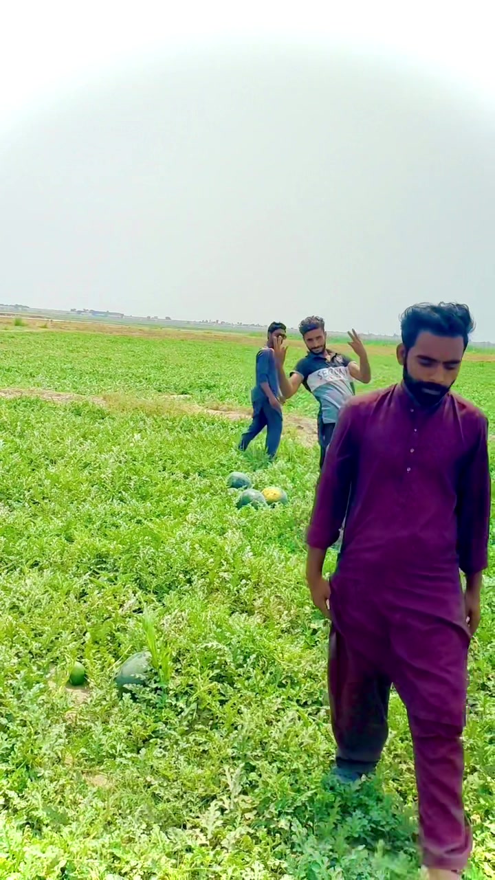 @مُجَاھِد٘ بھَٹ٘ی
