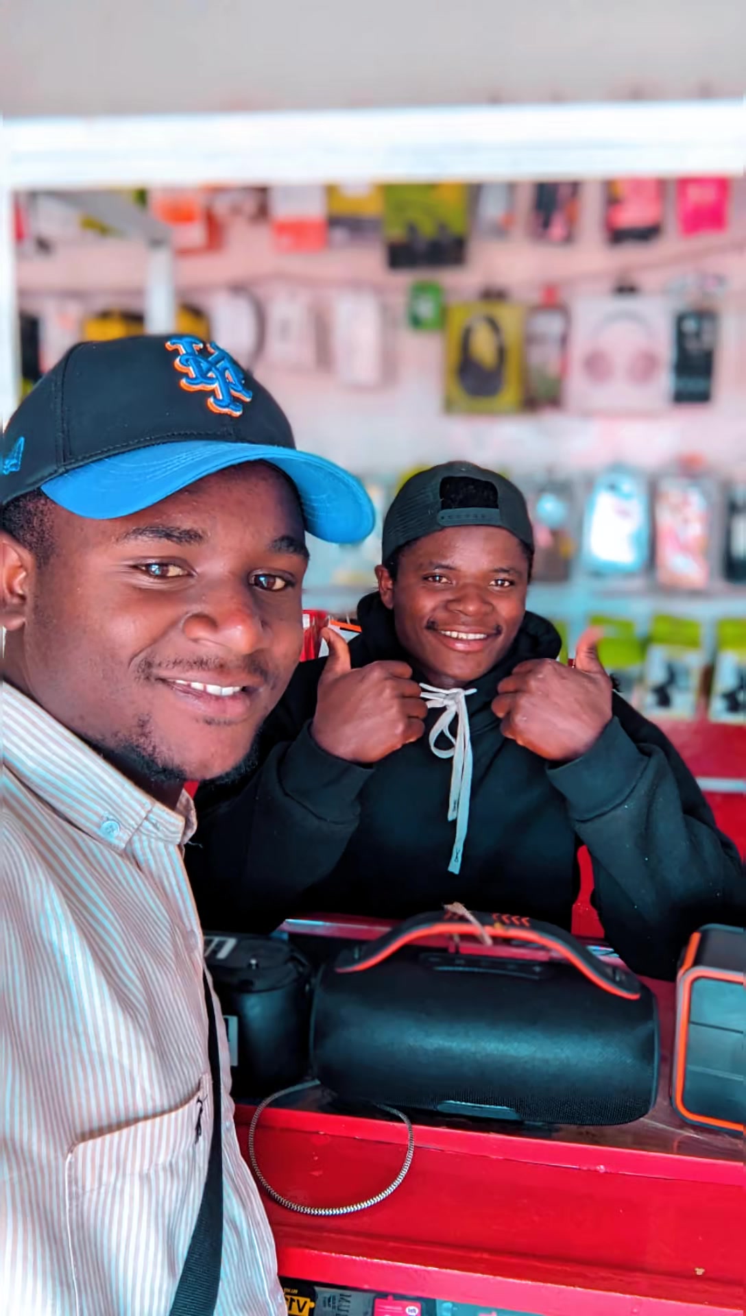@Doux Akonkwa
