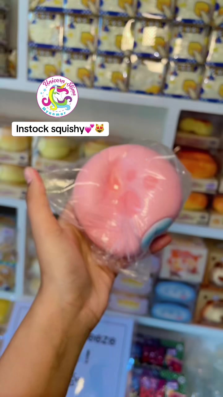 @Unicorn Slime 🇲🇲