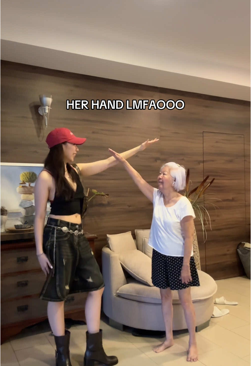 @naploes😈
