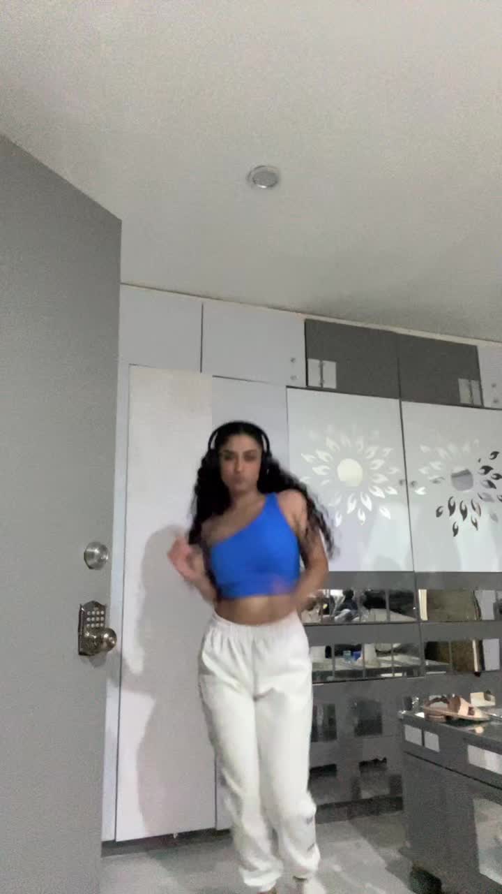 @Iza Perez