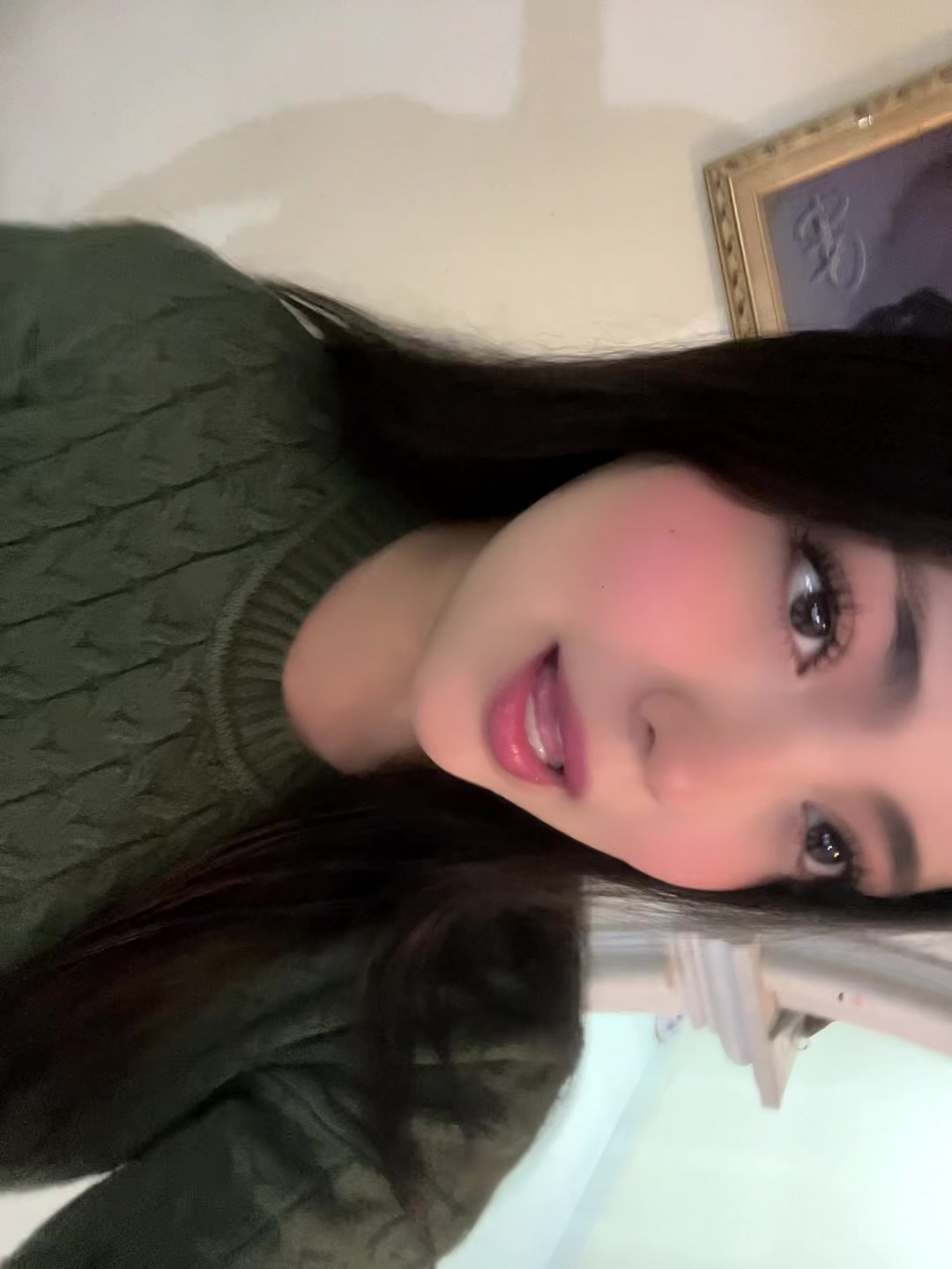 @x_naily