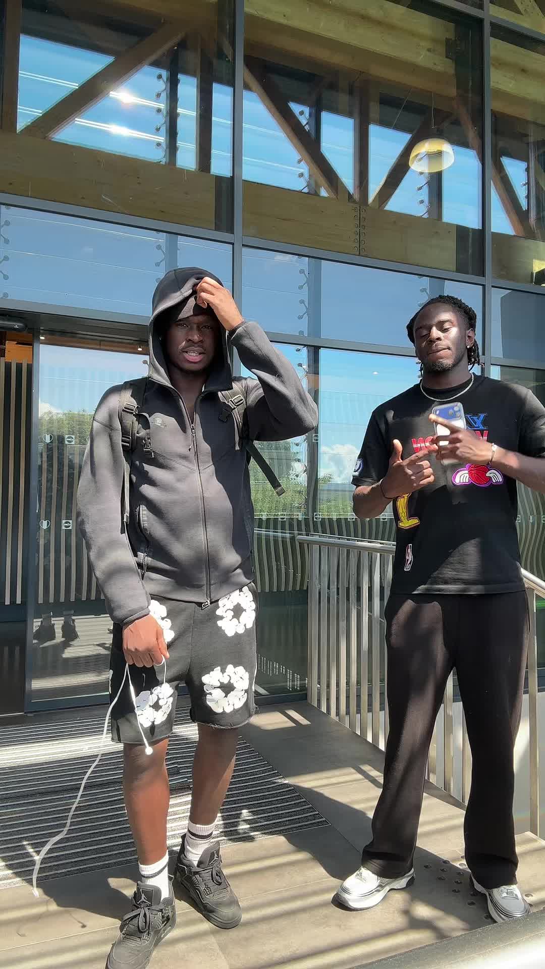 @Sholla4realz📲