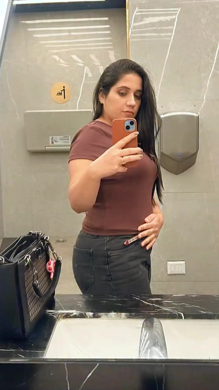 @𝐌𝐚𝐫𝐢𝐚 Gujjar