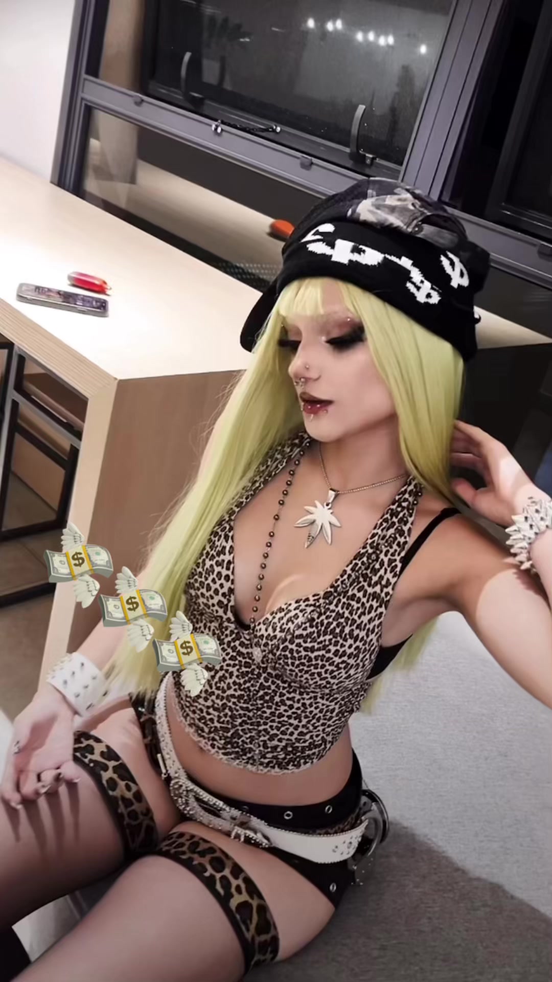 @ivanooo - (ele/dele)