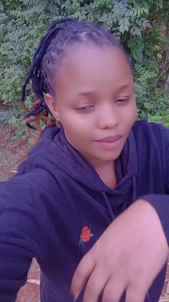 @🍒Dee Marley🥀