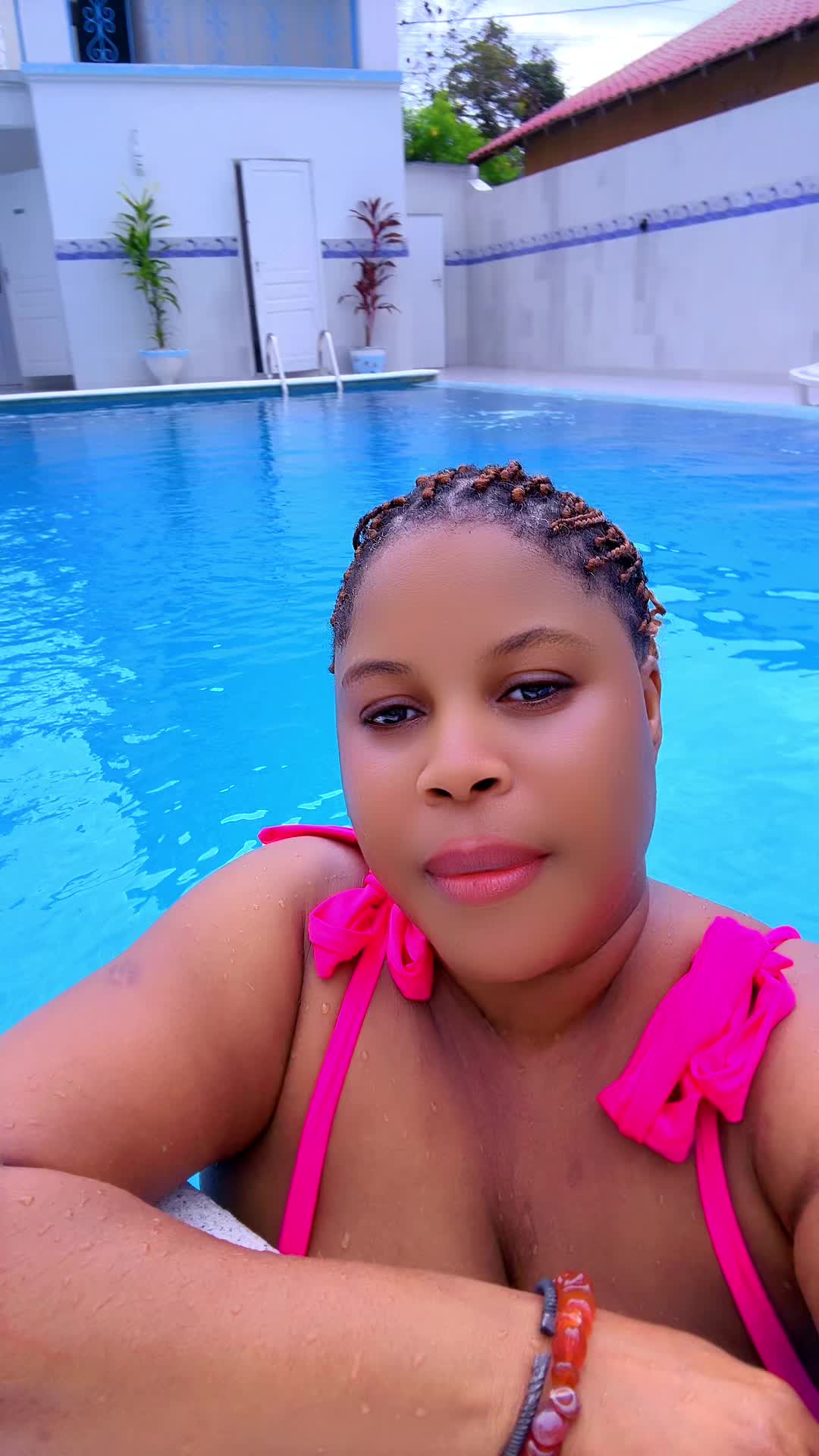 @Marie Helene Aicha F