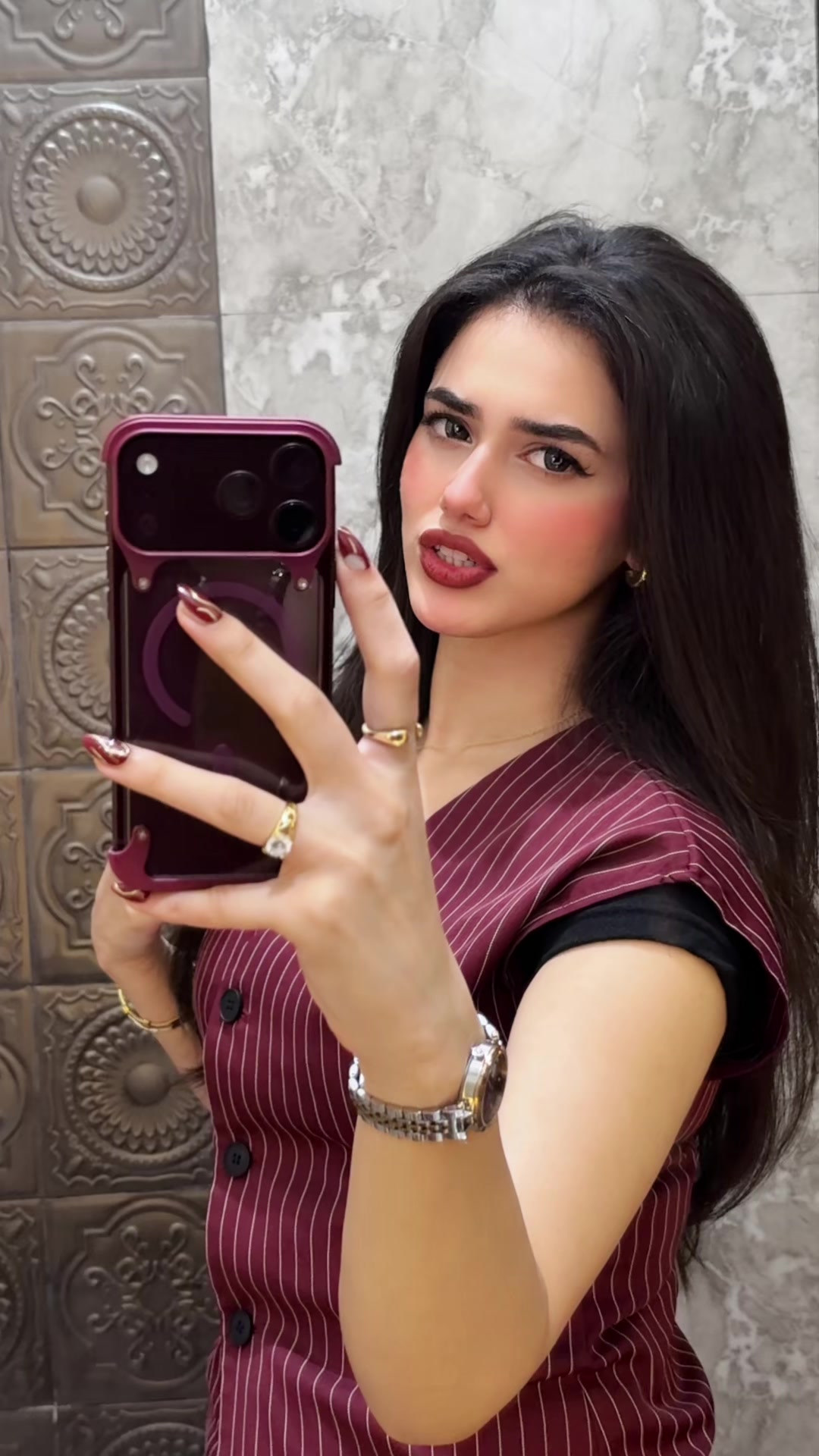 @Alina Amir