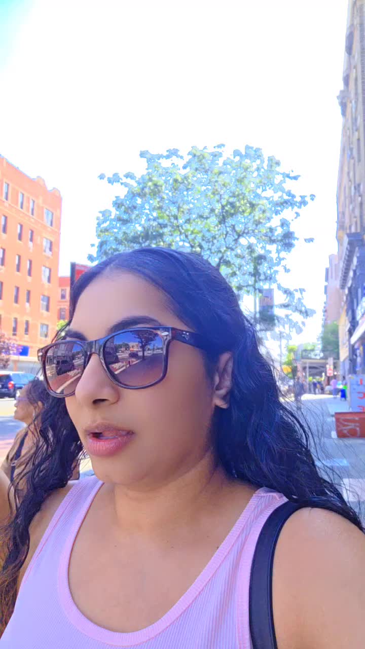 @Bella