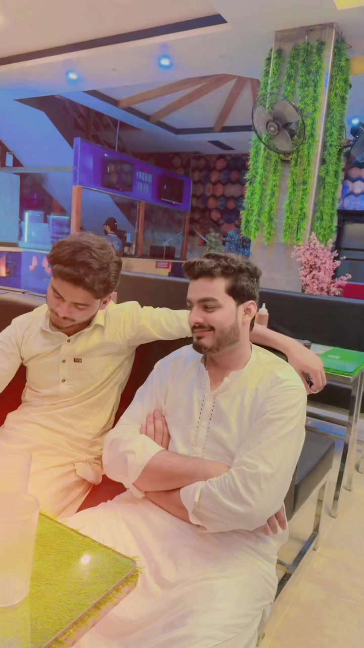 @ALI-GUJJAR👻
