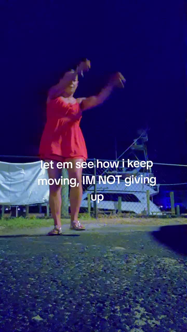 @Dancing Mama