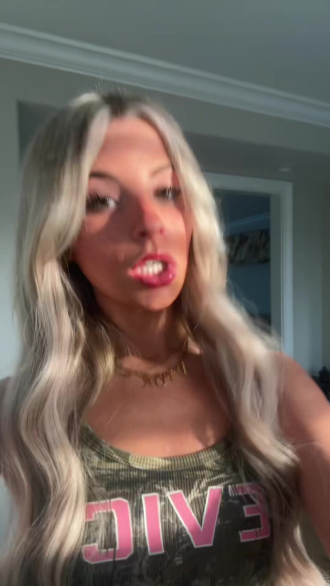 @ellaryanspamm