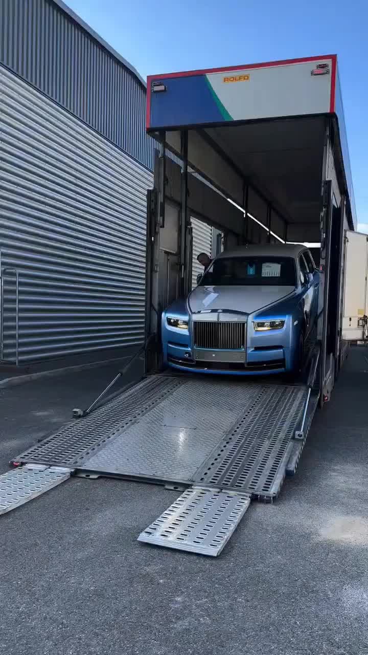 @Elite Supercars