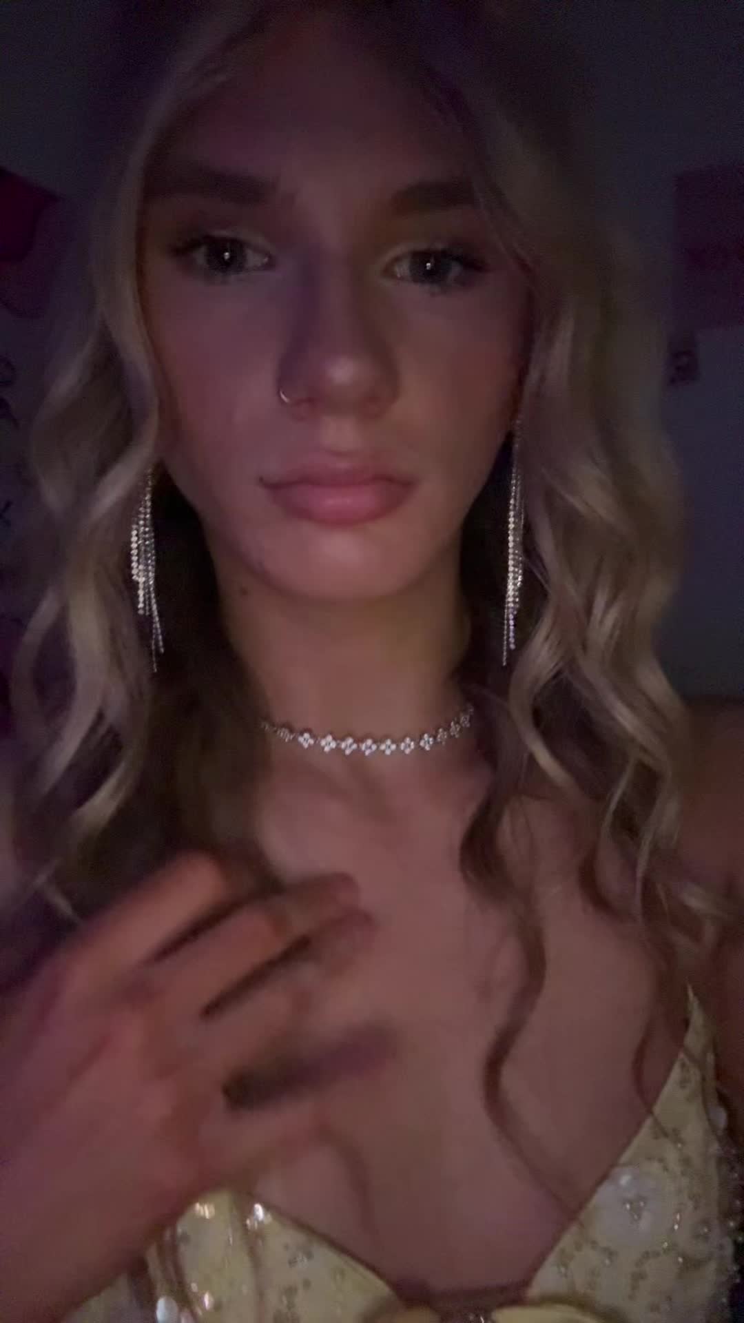 @✨𝓑𝓵𝓸𝓷𝓭𝓲𝓮✨