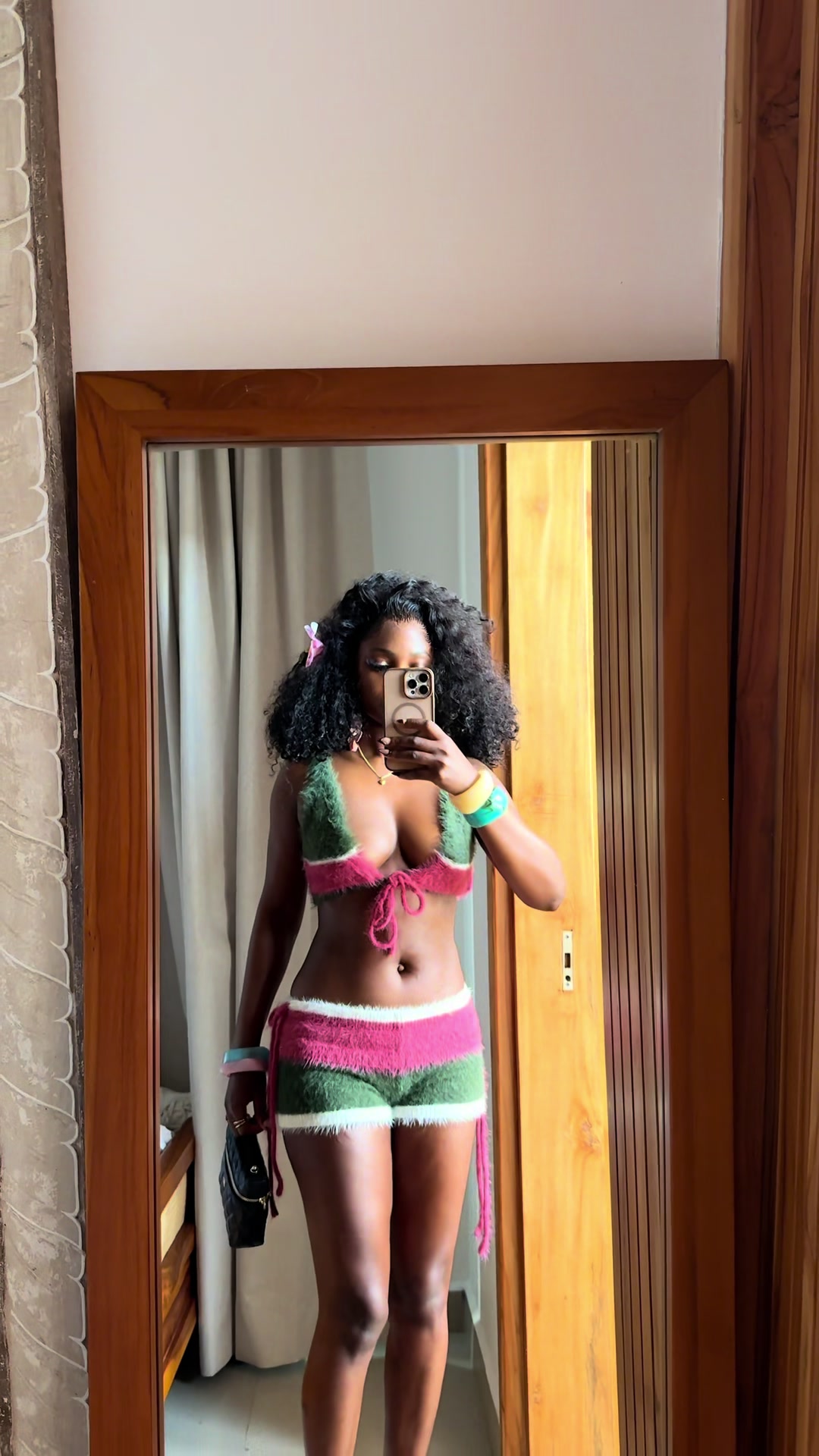 @Vivian eghekaire Oghenemine