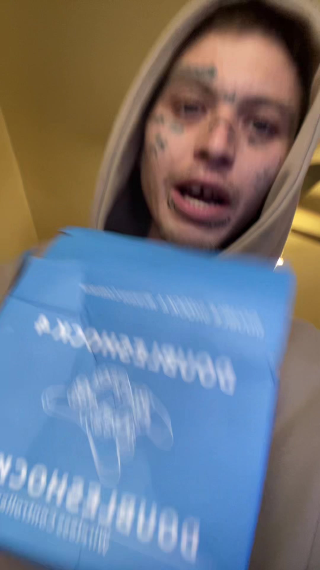 @lilwhozzie