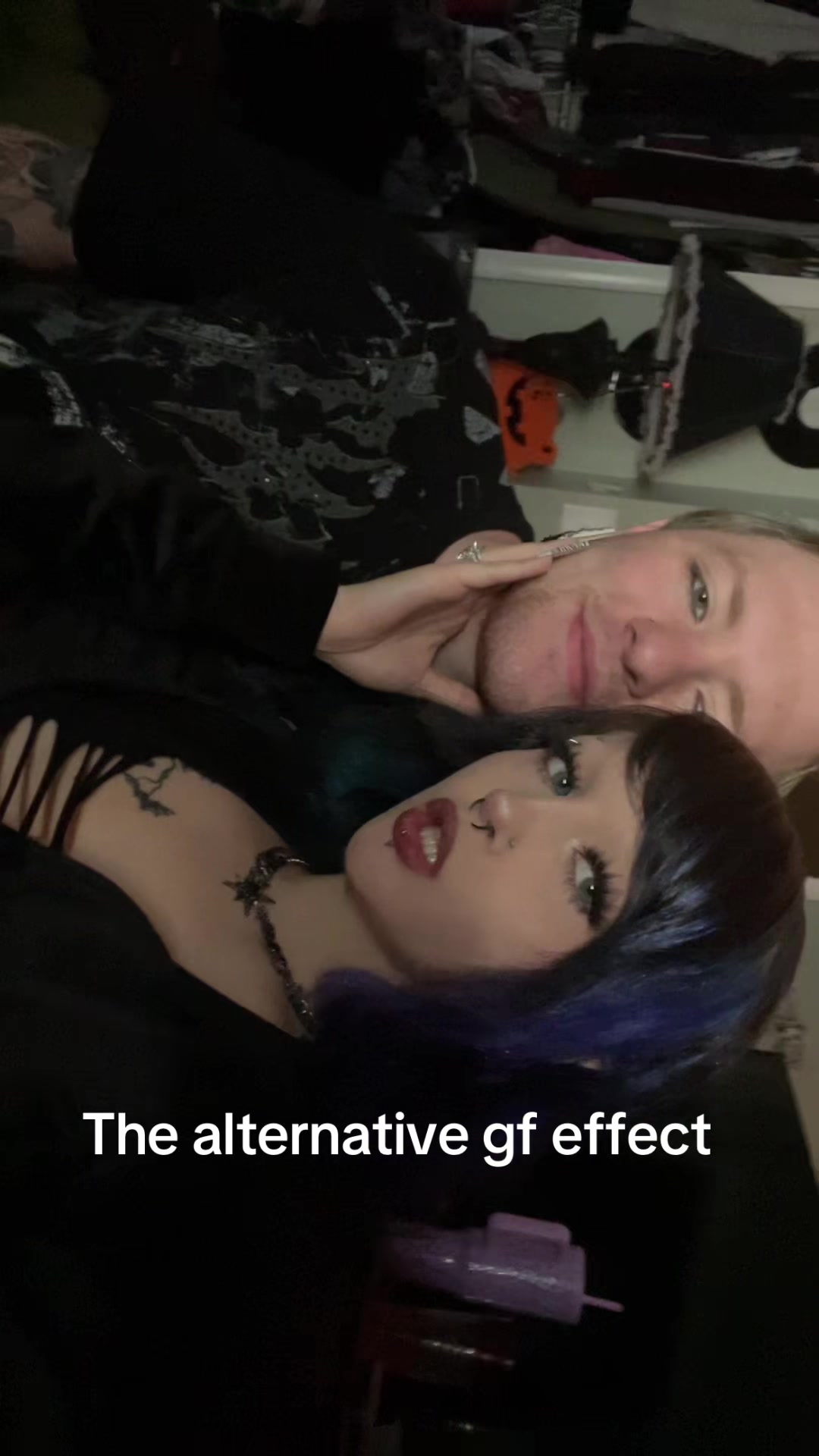 @unbecomingd0lly