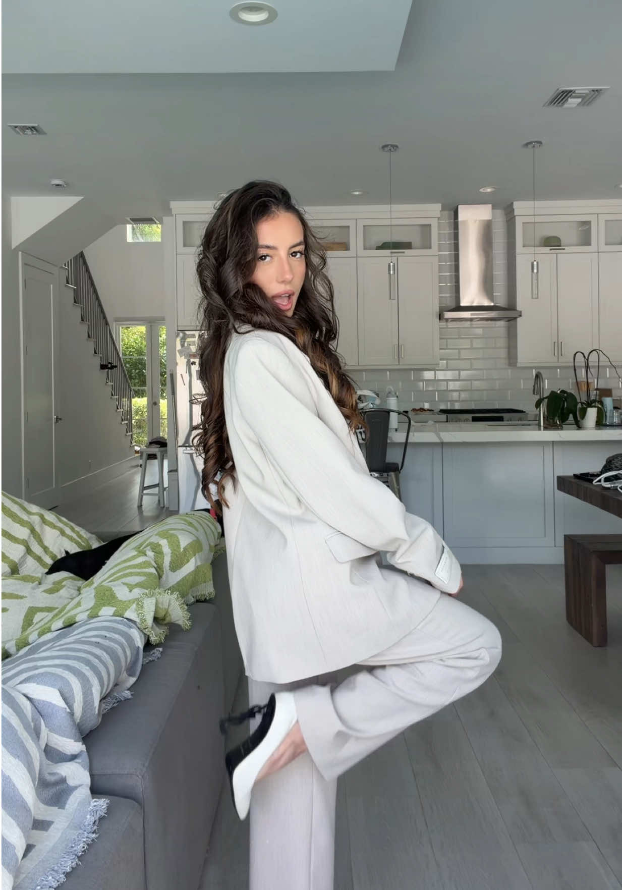 @ELVEE
