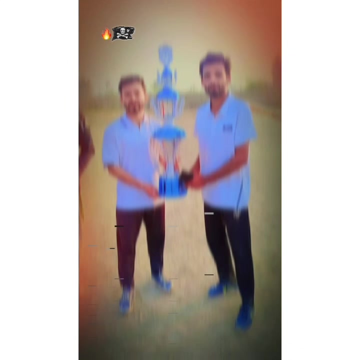 @Taiمooر ßiن Riázبٹ 💫