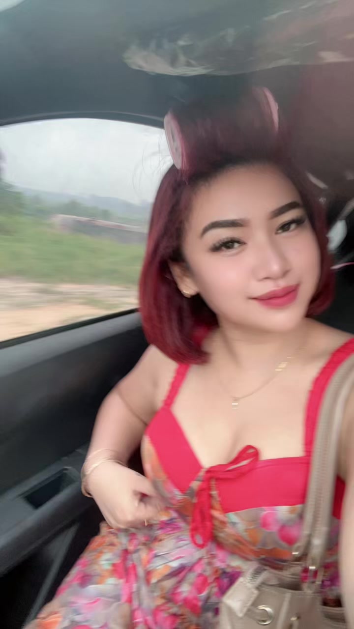 @julia frinella sari