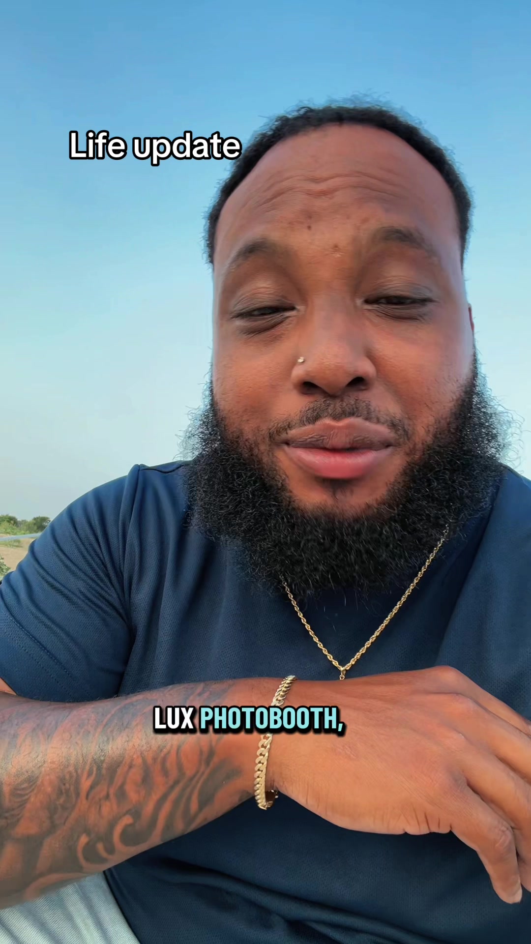 @luxphotobooth_phil