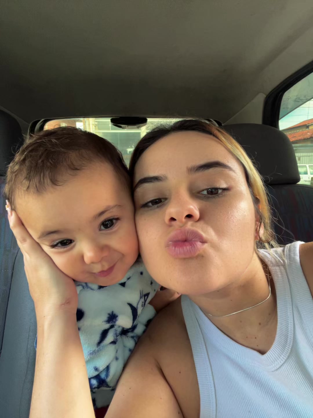 @Amanda Milena