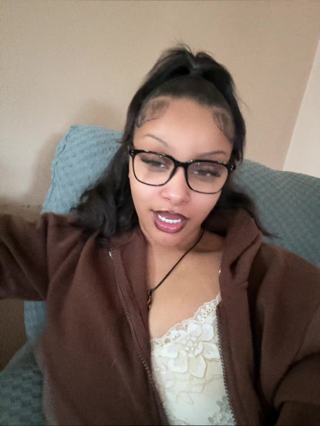 @ThaatGirlTy