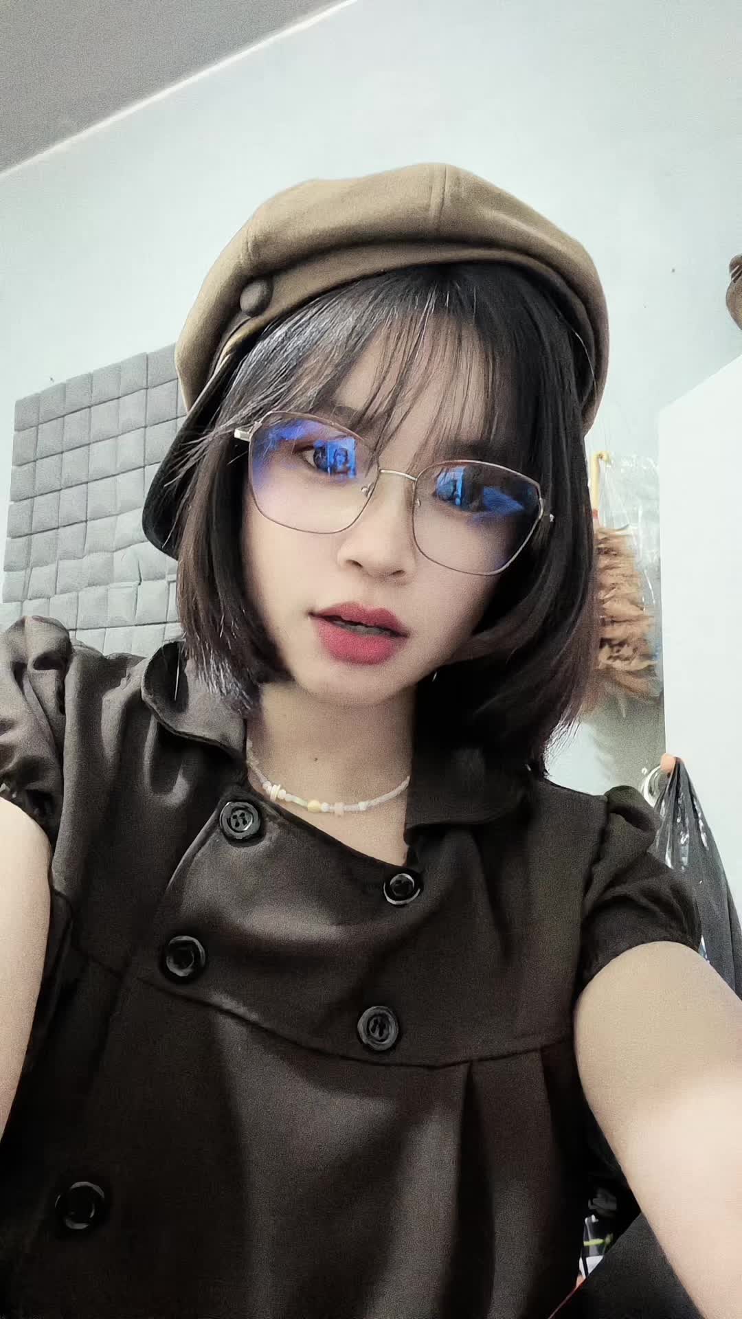 @Kawaii ><