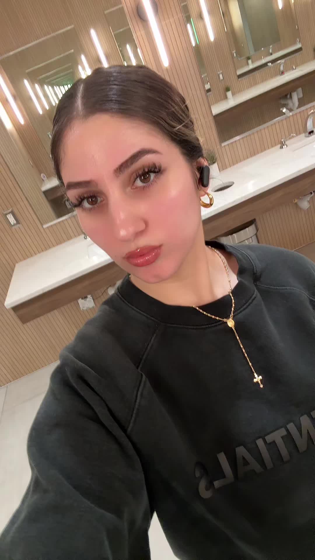 @mirandaliftz