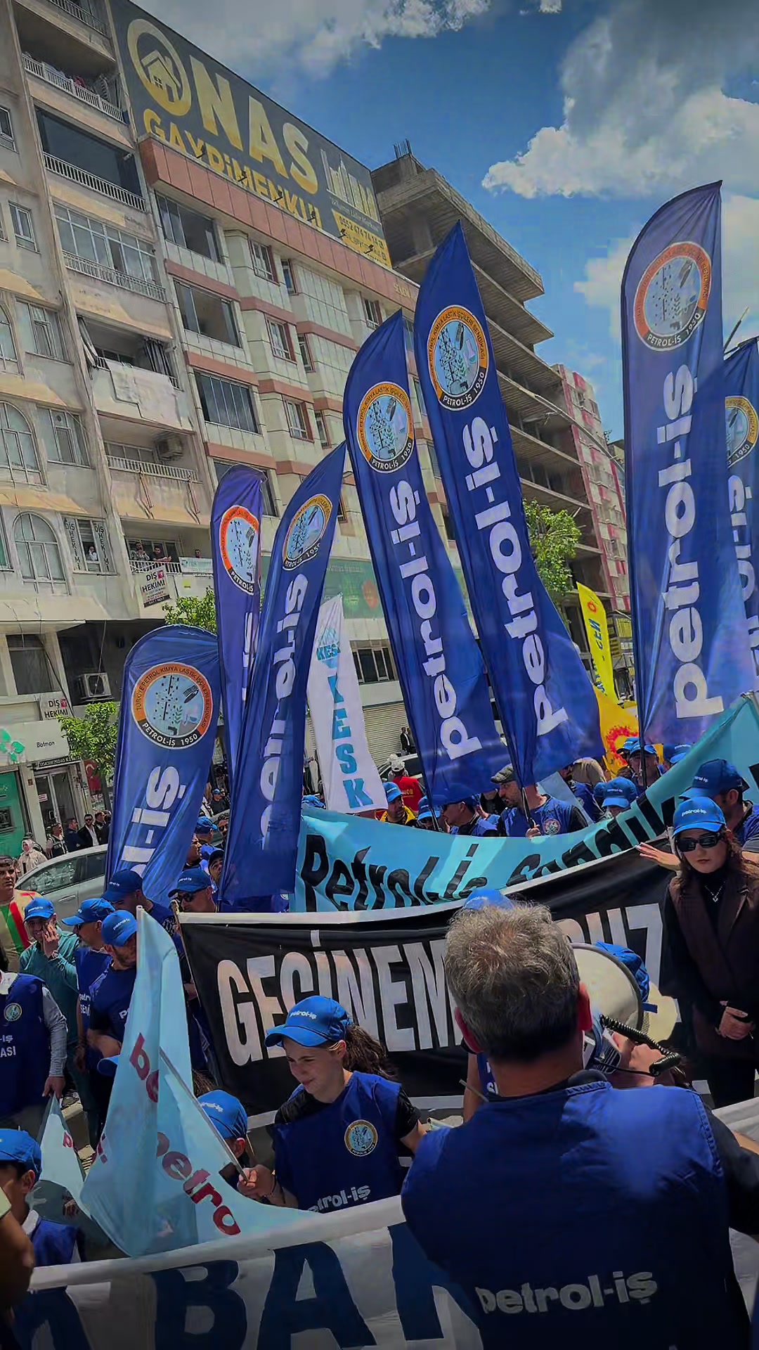 @Servet Barlık