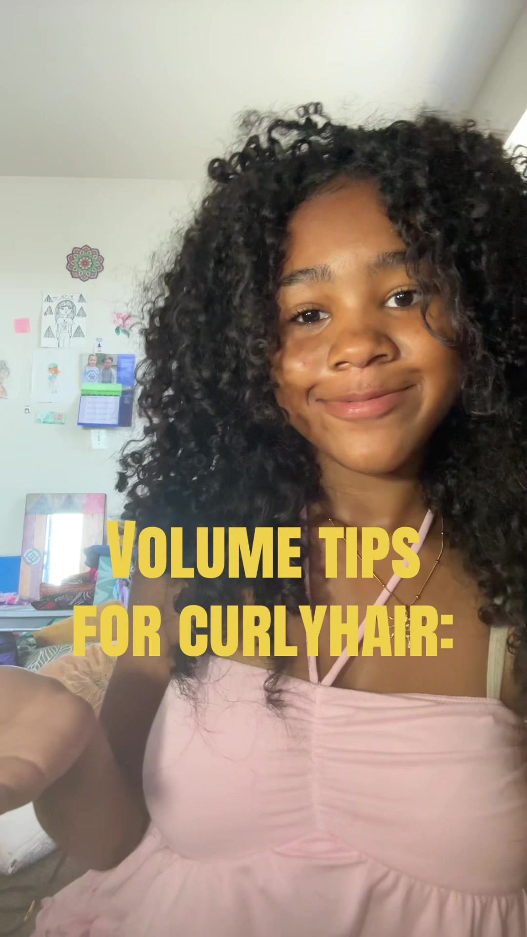 @Curlsbyhana