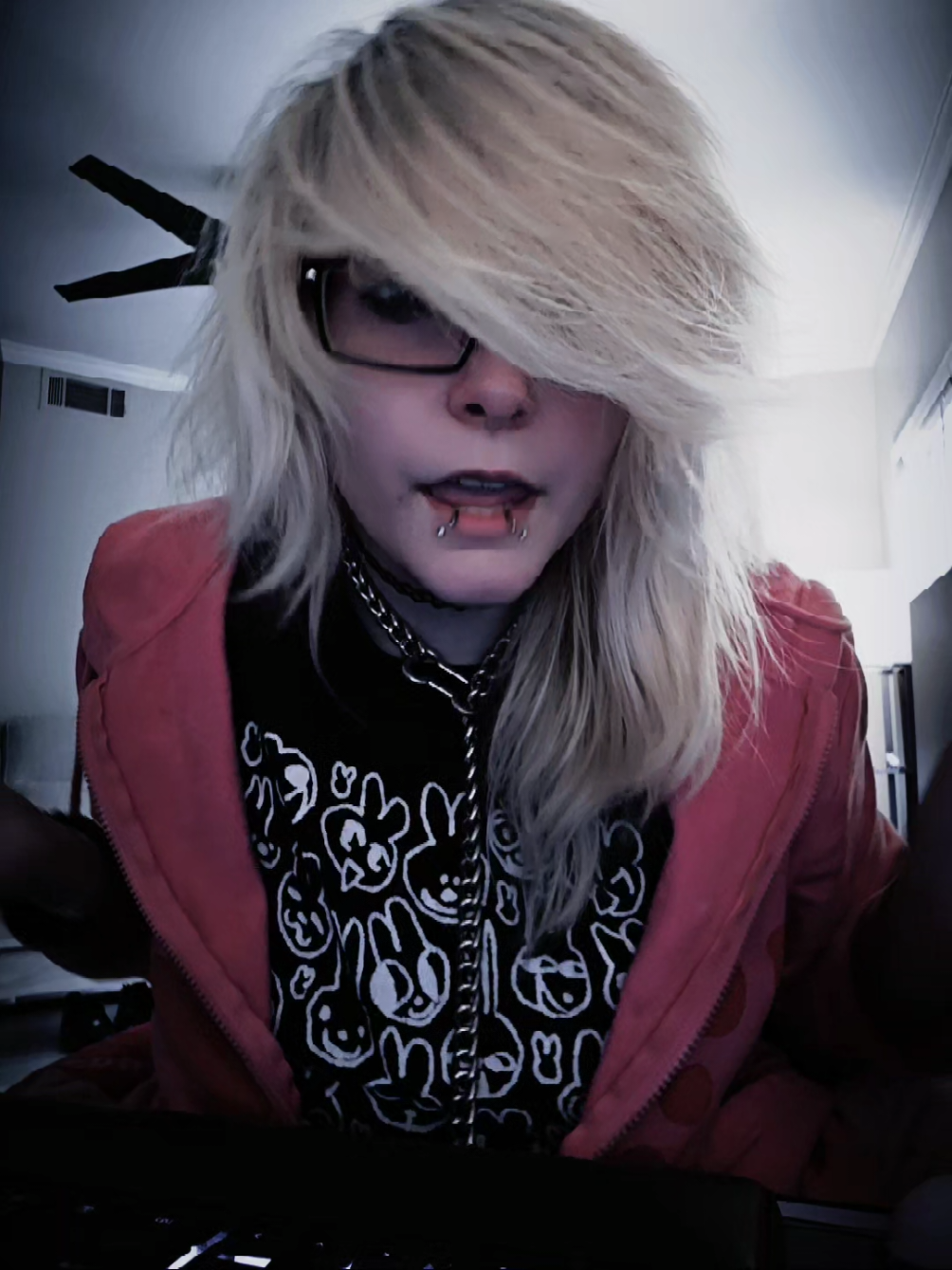 @☆-Twisty-☆ ( &acute;-&omega;･)︻┻┳══━一