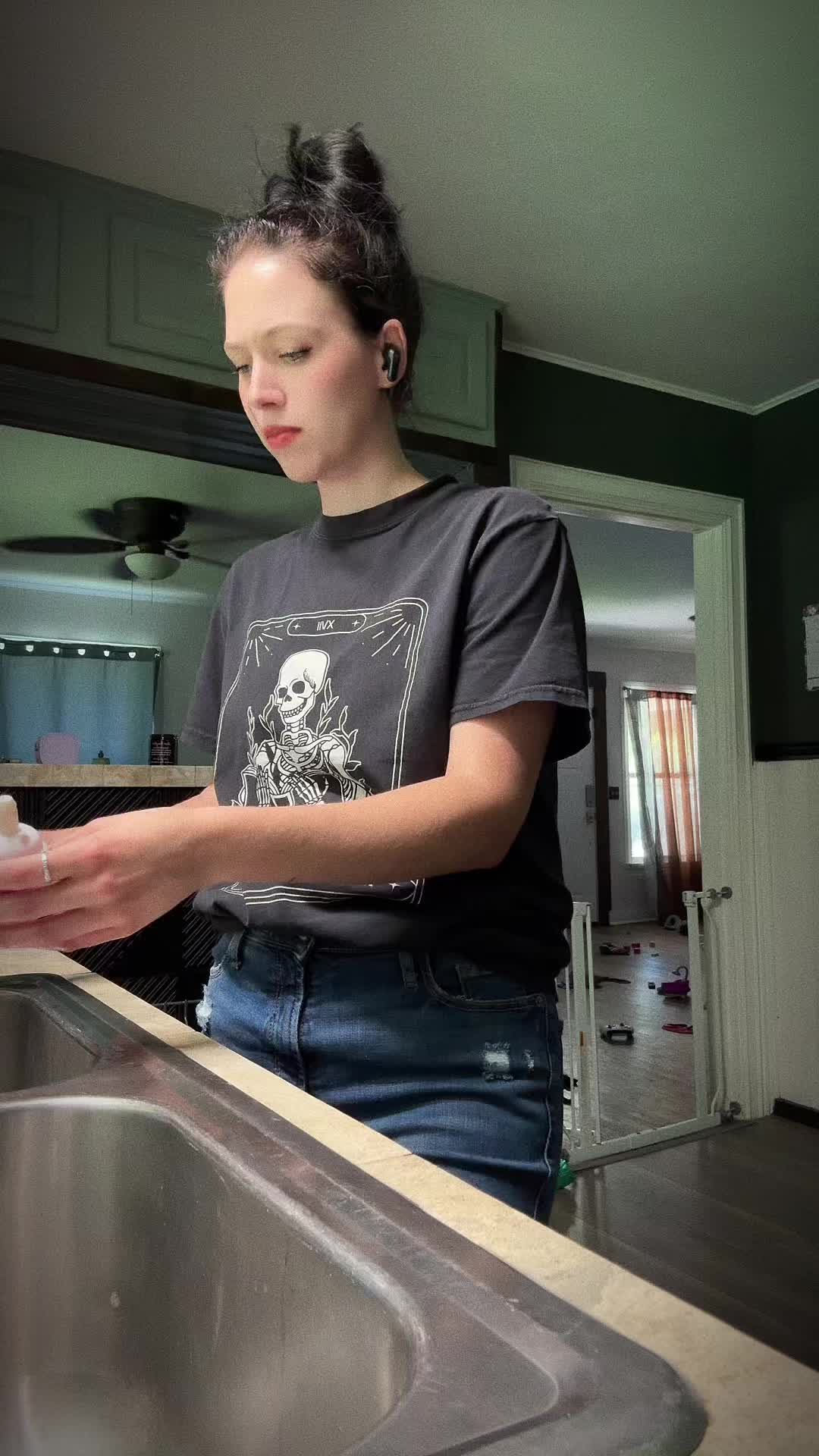@Megan 🖤 ☕️ 🎧
