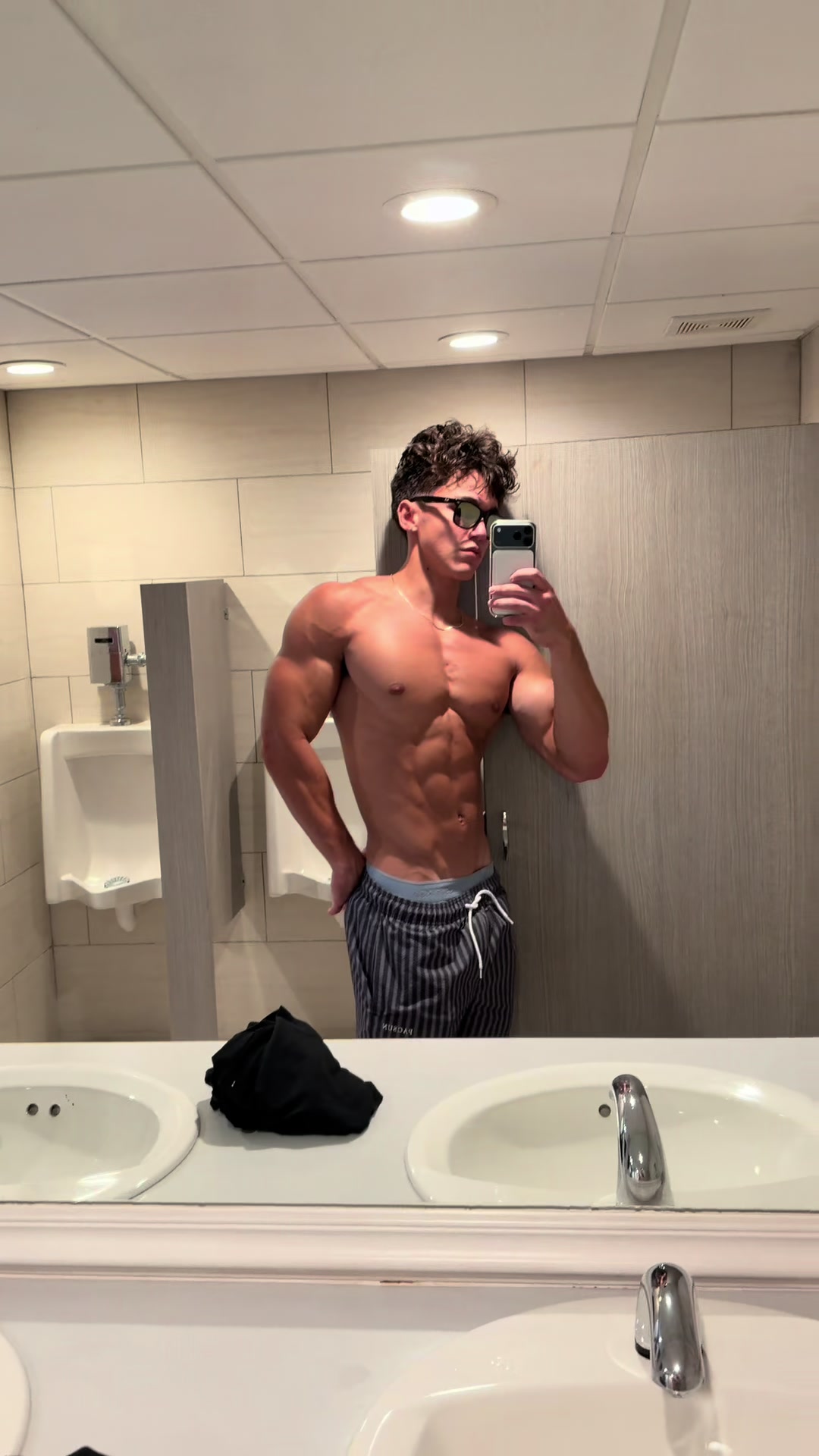 @Kalel🦸🏻♂️