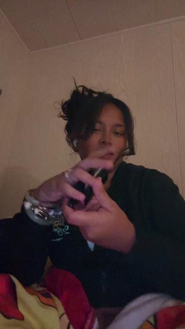 @𝓐𝓷𝓰𝓮𝓵  🤍🌹🤍