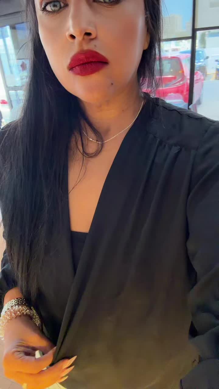 @queenofhearts1703