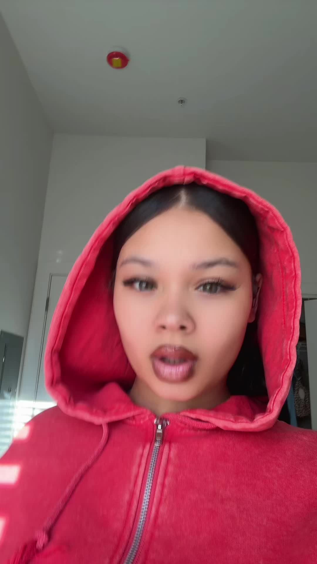 @malia