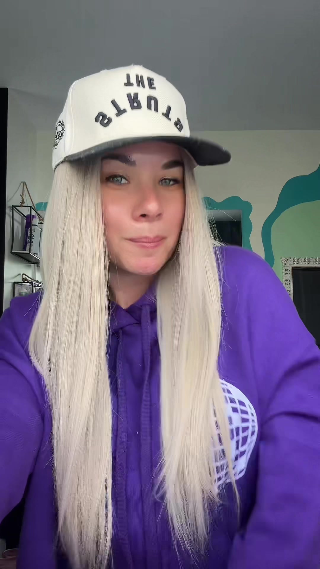 @Elizabeth Wears Wigs ๐ณ๏ธ๐