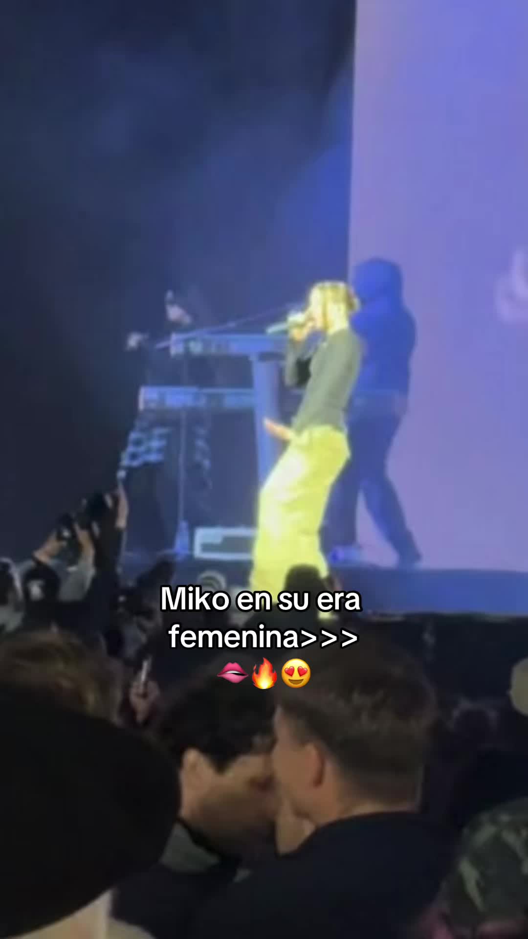 @itsmikoloverr